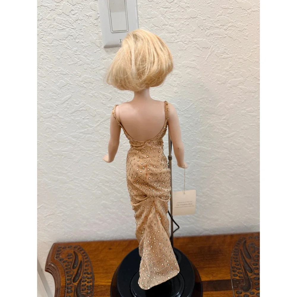 Franklin Mint Marilyn Monroe 18.5 Portrait Doll Happy Birthday Beaded Gown Icon